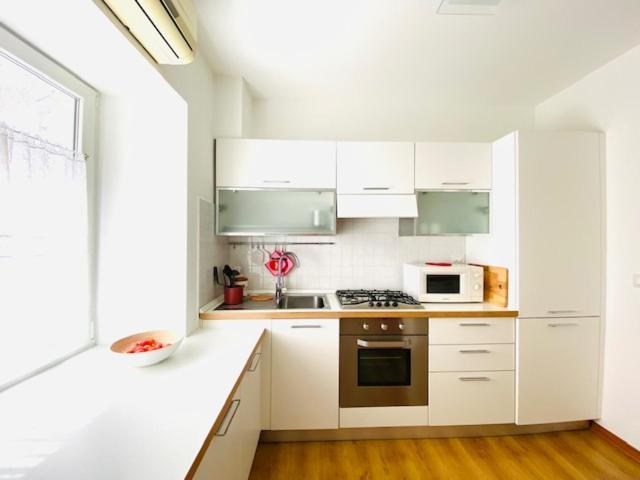 Civico Uno Appartement Triëst Buitenkant foto