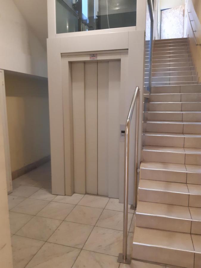 Civico Uno Appartement Triëst Buitenkant foto