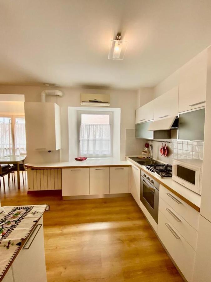 Civico Uno Appartement Triëst Buitenkant foto